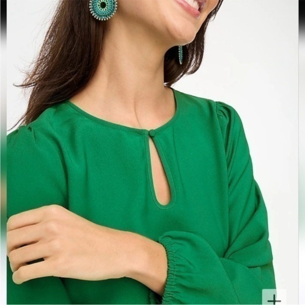 J Crew Keyhole green top size small Tall NWT
